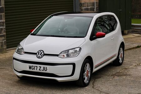 VOLKSWAGEN UP 1.0 up! beats Euro 6 3dr