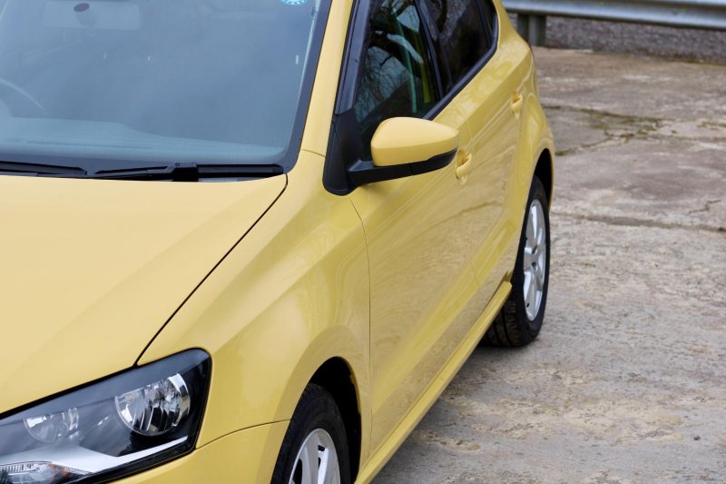 VOLKSWAGEN POLO